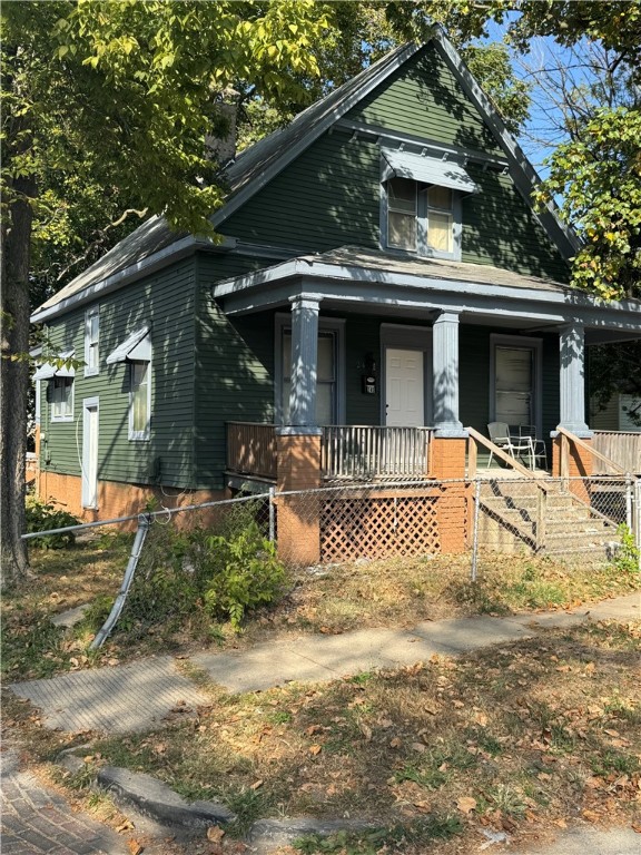 240 East Olive Street Decatur, IL 62526 - Photo 1 of 8