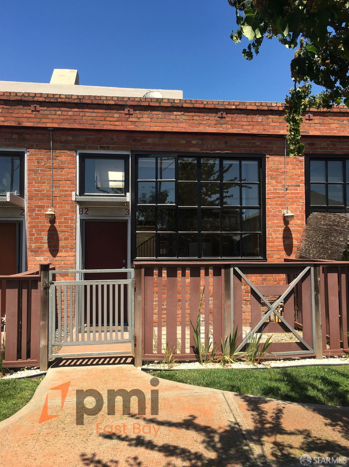 1501 37th Avenue, Unit B Oakland, CA 94601 - Photo 1 of 14