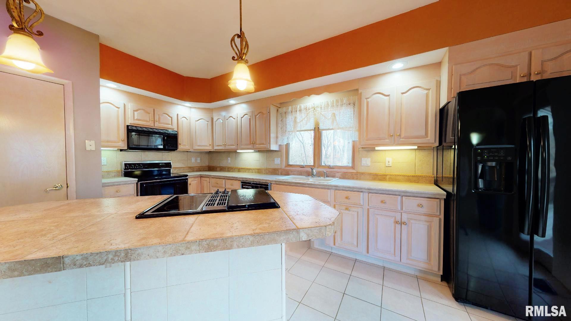 31 Charlene Lane Springfield, IL 62711 - Photo 8 of 32 Gallery Image 8