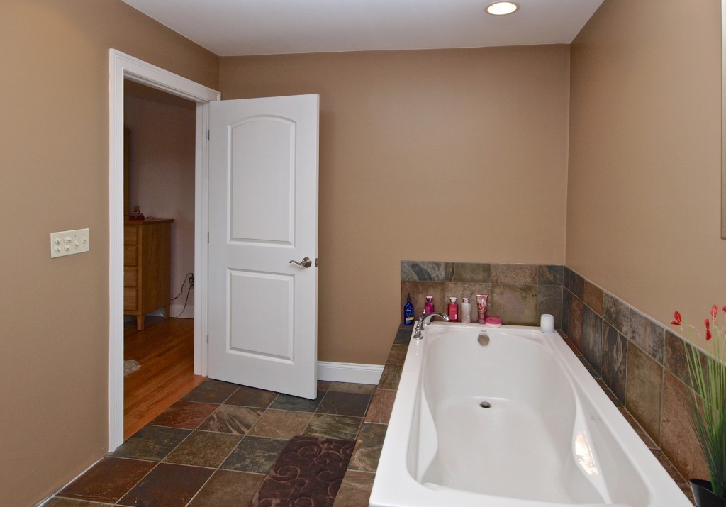 150 Martin Street Rehoboth, MA 02769 - Photo 12 of 25 Gallery Image 12