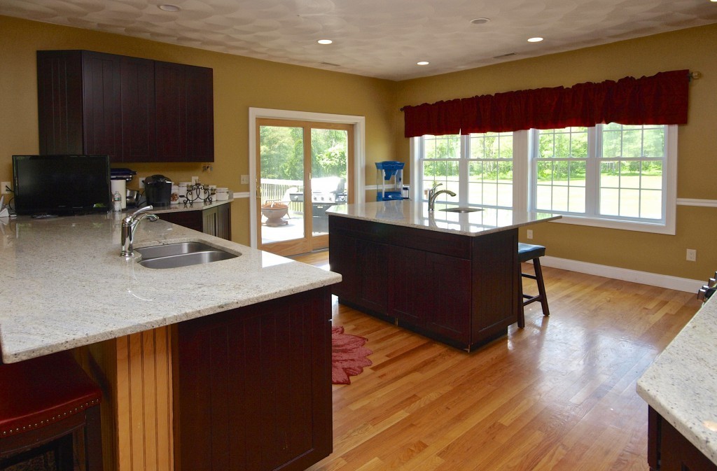 150 Martin Street Rehoboth, MA 02769 - Photo 3 of 25 Gallery Image 3