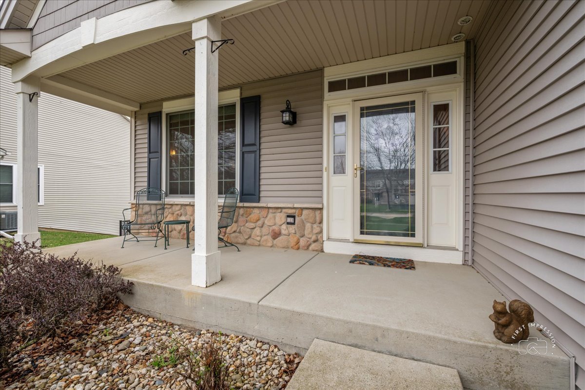 2519 Imgrund Road North Aurora, IL 60542 - Photo 2 of 33 a view of an outdoor space of the house