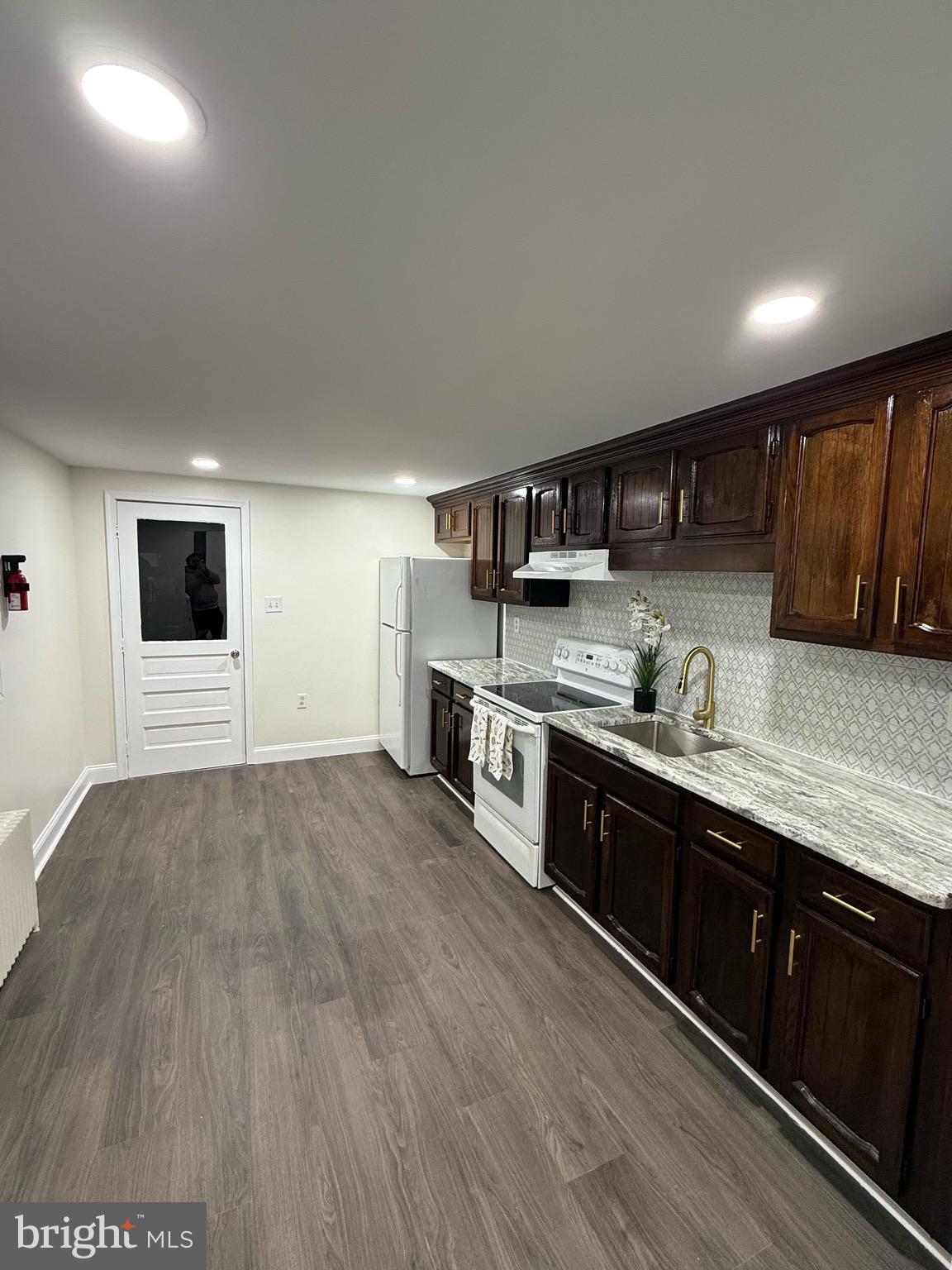 519 South 11th Street Reading, PA 19602 - Photo 2 of 11