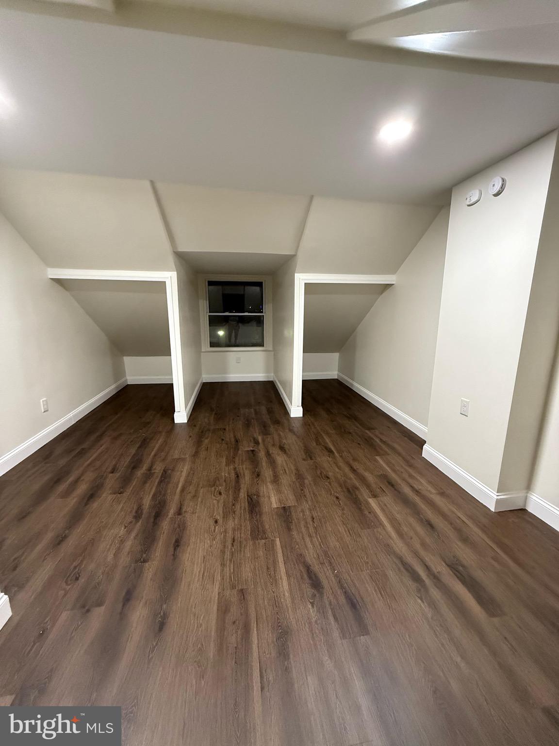 519 South 11th Street Reading, PA 19602 - Photo 10 of 11