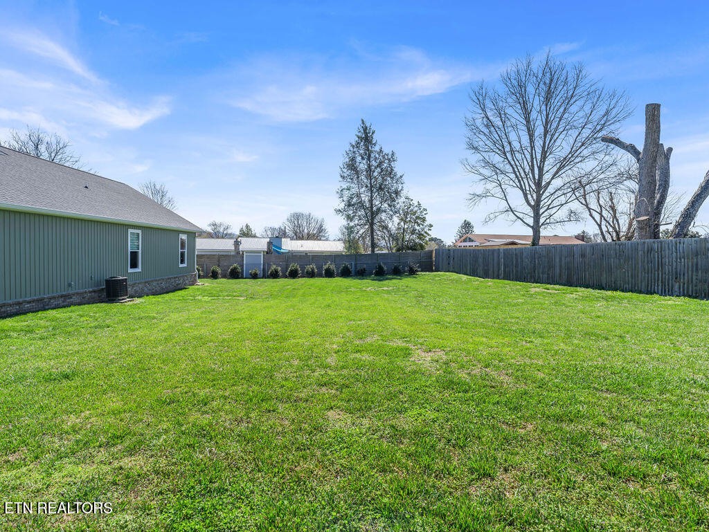 660 Mize Circle Seymour, TN 37865 - Photo 34 of 46 a view of a back yard