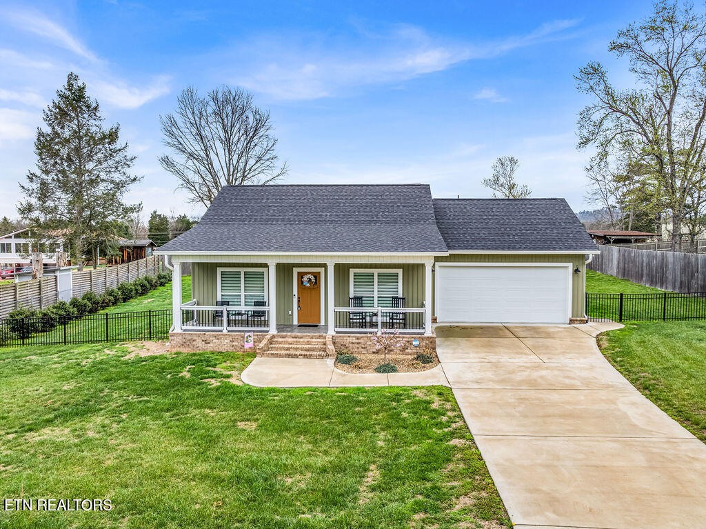 660 Mize Circle Seymour, TN 37865 - Photo 45 of 46 front view of a house with a yard