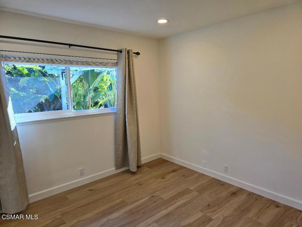 1404 Suffolk Avenue Thousand Oaks, CA 91360 - Photo 6 of 15