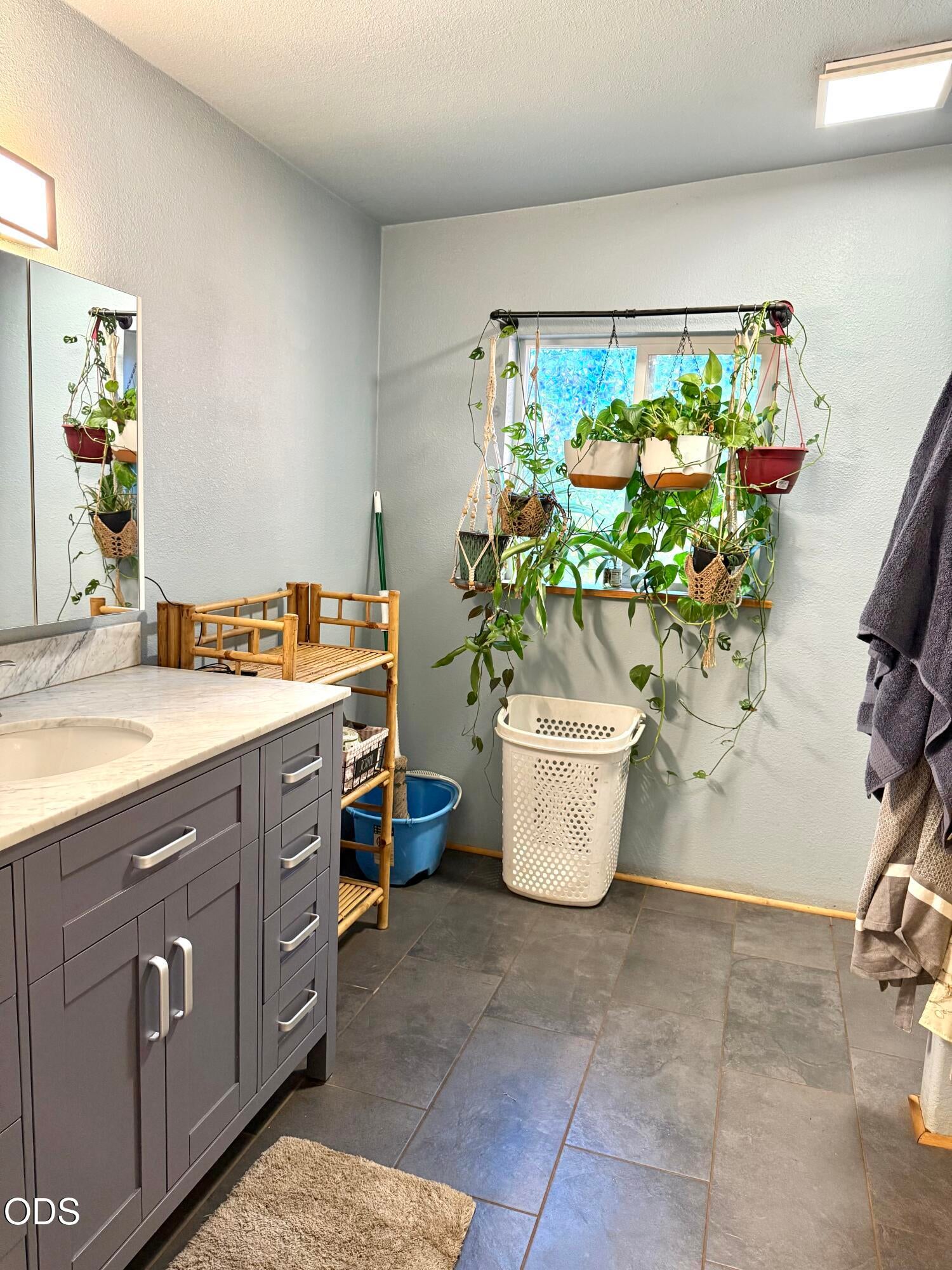 705 Lone Mountain Road O'Brien, OR 97534 - Photo 17 of 44 Gallery Image 17