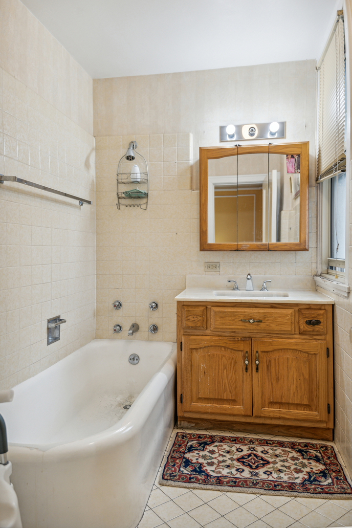 5000 South East End Avenue, Unit 13A Chicago, IL 60615 - Photo 11 of 20