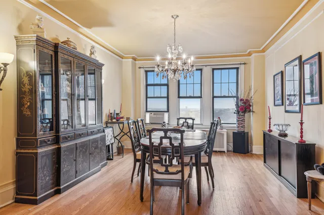 $140,000 | 5000 South East End Avenue, Unit 13A, Chicago, IL 60615