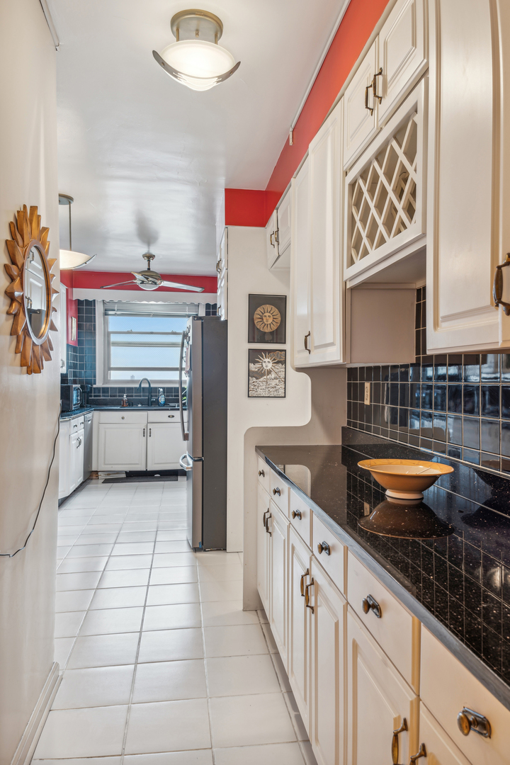 5000 South East End Avenue, Unit 13A Chicago, IL 60615 - Photo 7 of 20