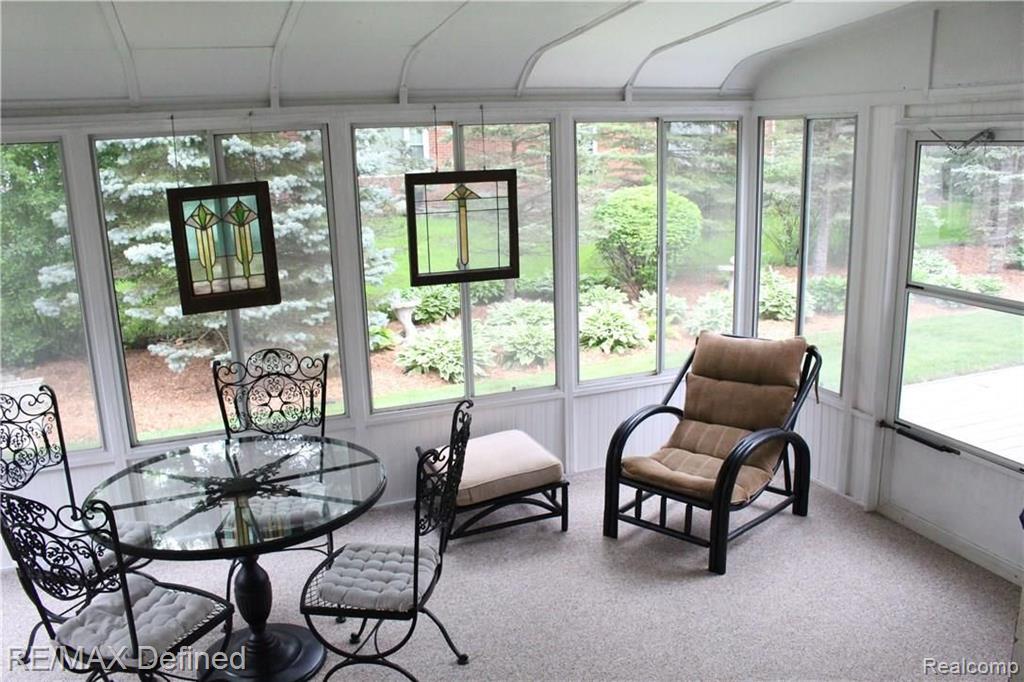 32332 Baintree Road Farmington Hills, MI 48334 - Photo 20 of 35