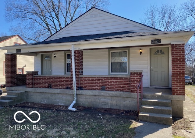 2609-2611 East Troy Ave  