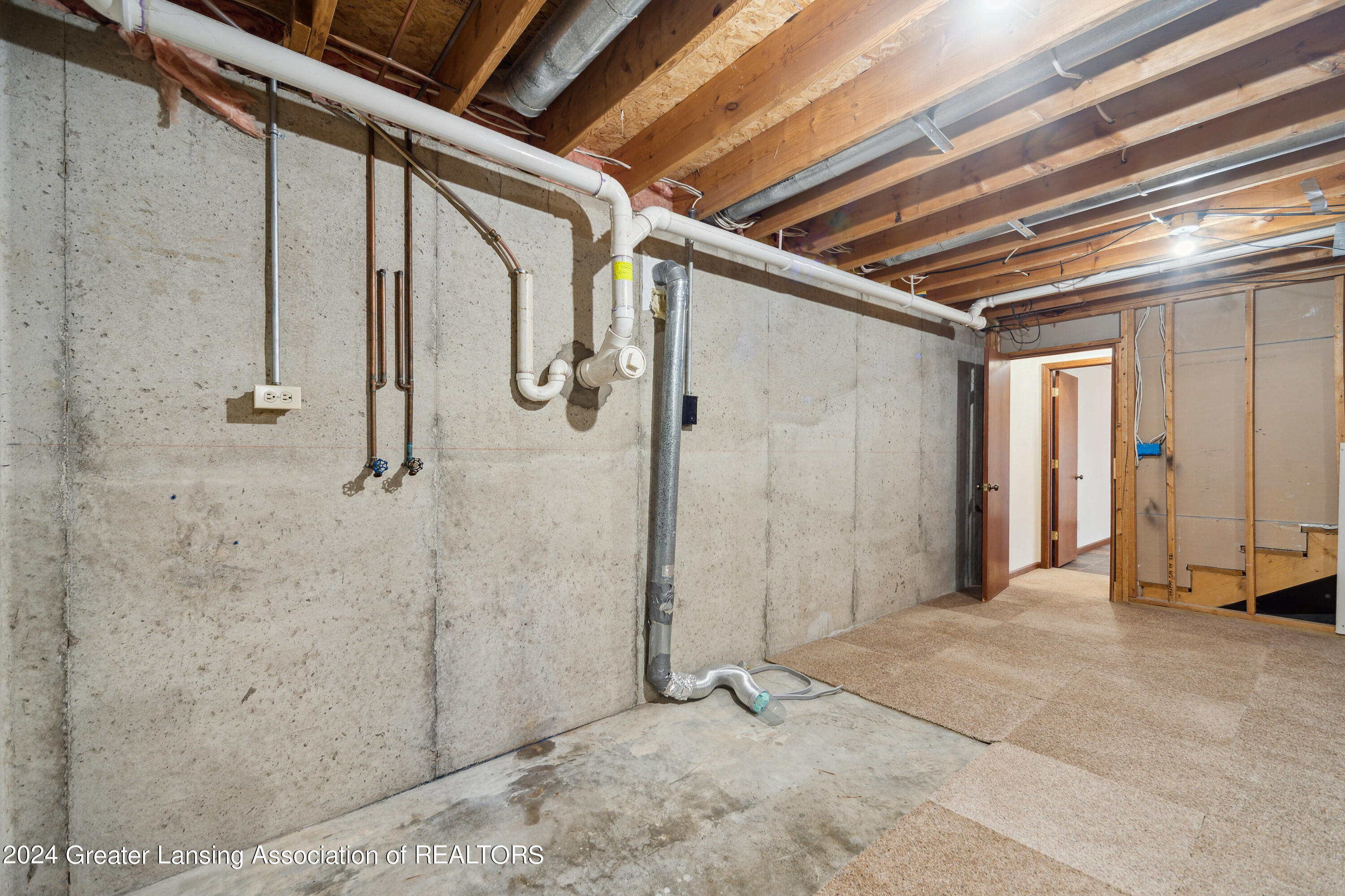 5401 West Clark Road Lansing, MI 48906 - Photo 50 of 56 51-5401-W-Clark-Rd-Lansing-MI-48906-Wind