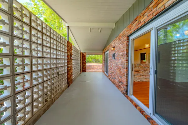 $385,000 | 2128 Glennridge Drive, Tallahassee, FL 32308