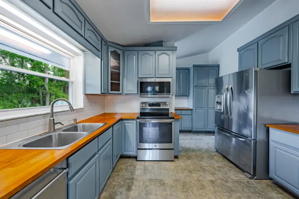$385,000 | 2128 Glennridge Drive, Tallahassee, FL 32308