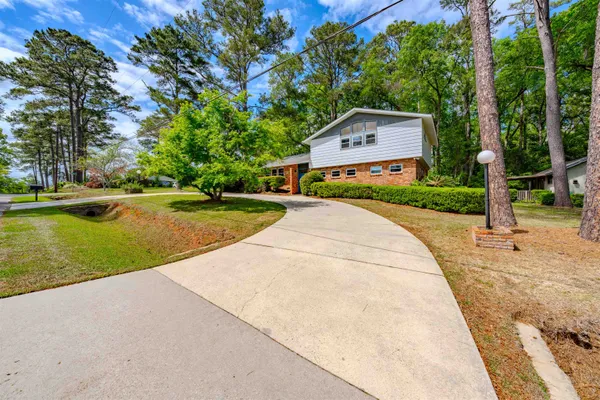 $385,000 | 2128 Glennridge Drive, Tallahassee, FL 32308