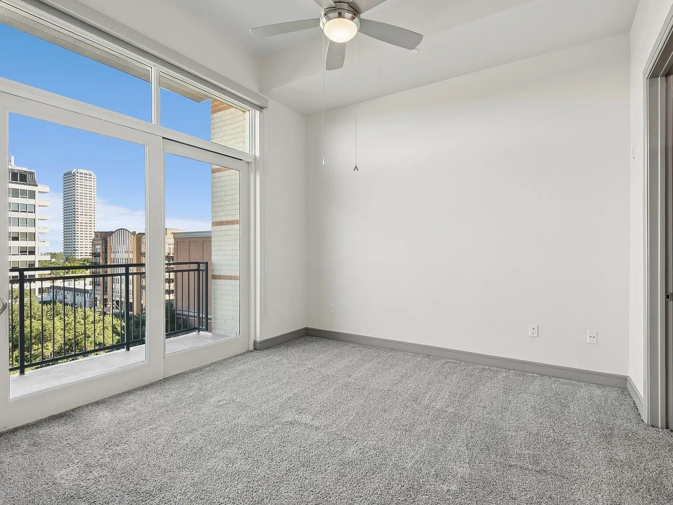 2724 Kipling Street, Unit 220 Houston, TX 77098 - Photo 29 of 29 a view of a room with balcony and balcony