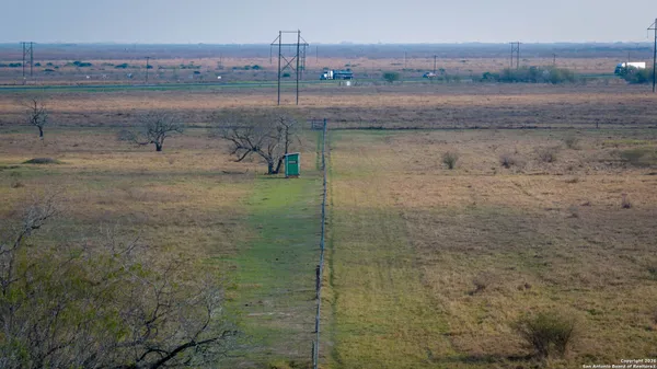 $1,689,360 | 10532 Highway 77, Victoria, TX 77905