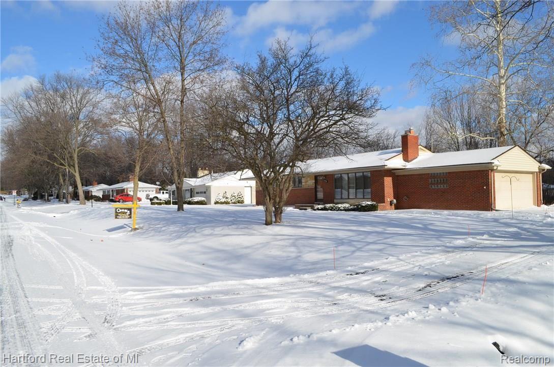 28158 Hawberry Road Farmington, MI 48331 - Photo 2 of 33 Hawberry27.JPG