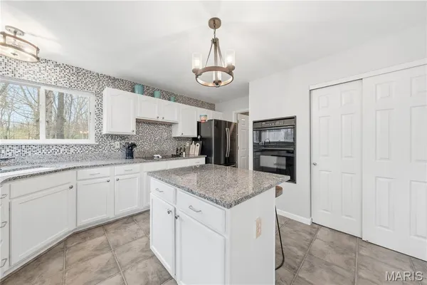 $505,000 | 2245 Meadow Forest Drive, Pacific, MO 63069