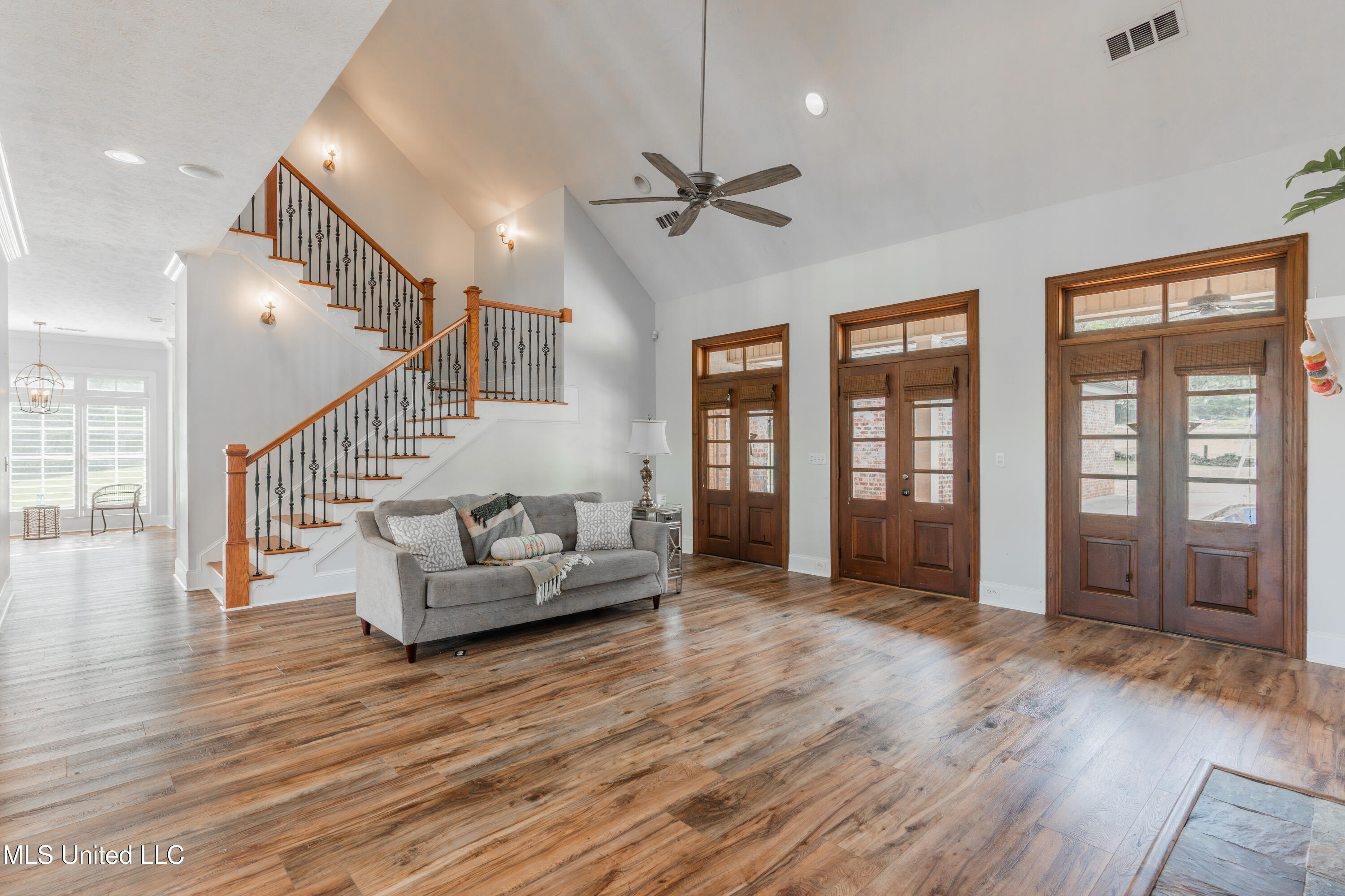 118 View Pointe Drive Clinton, MS 39056 - Photo 12 of 99 3-LivingRoom