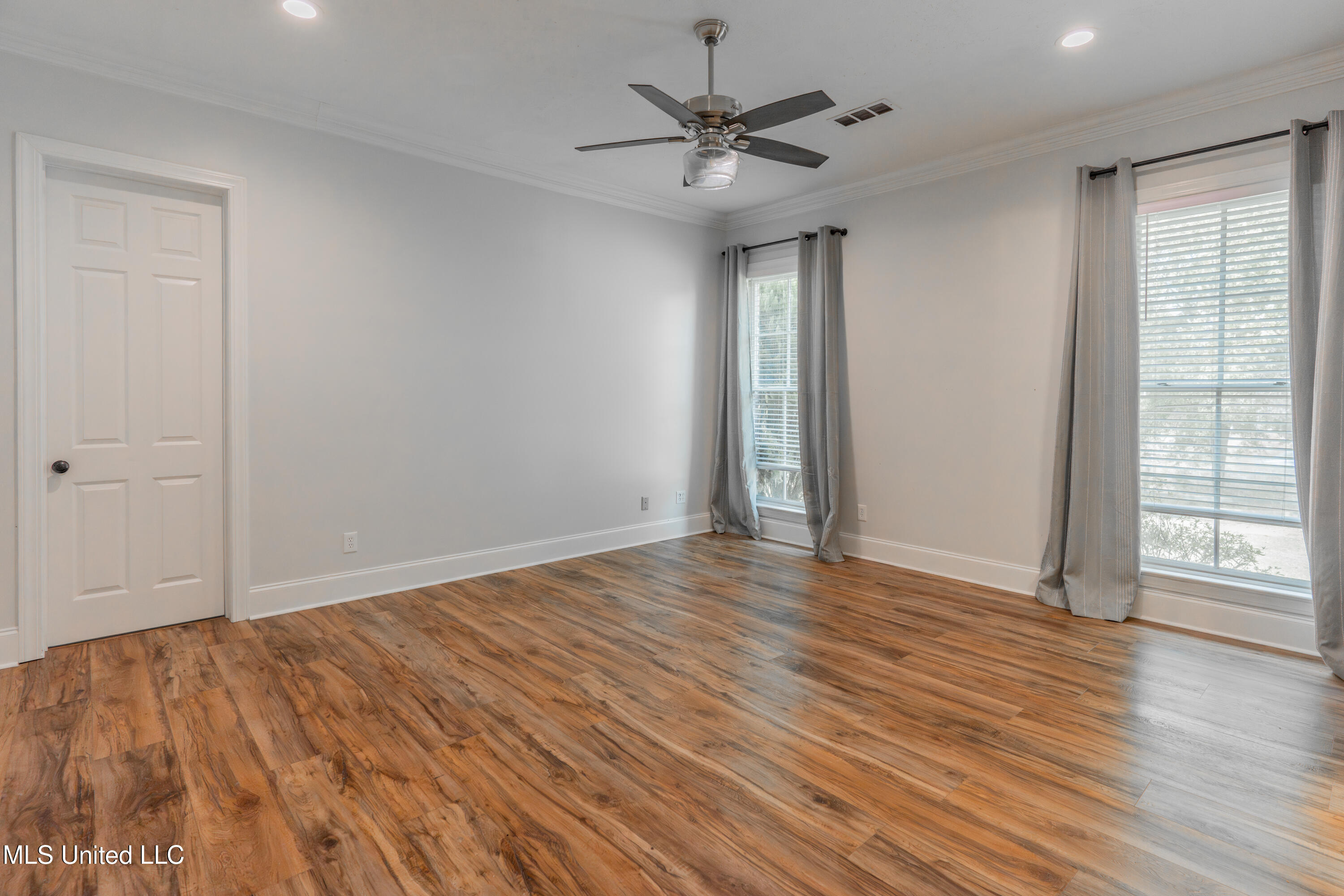 118 View Pointe Drive Clinton, MS 39056 - Photo 42 of 99 33-PrimaryBedroom