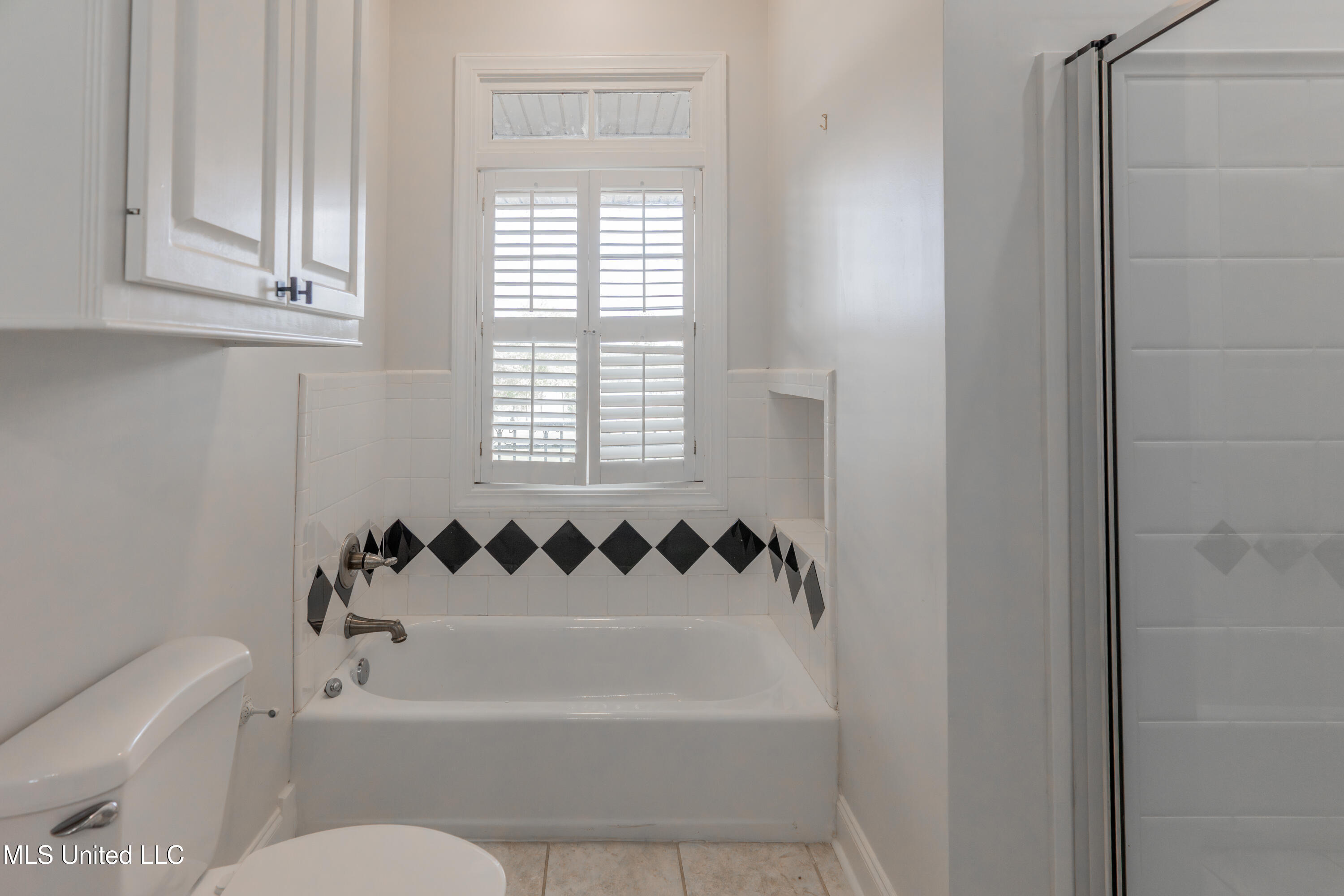 118 View Pointe Drive Clinton, MS 39056 - Photo 69 of 99 59-JackandJillBathroom