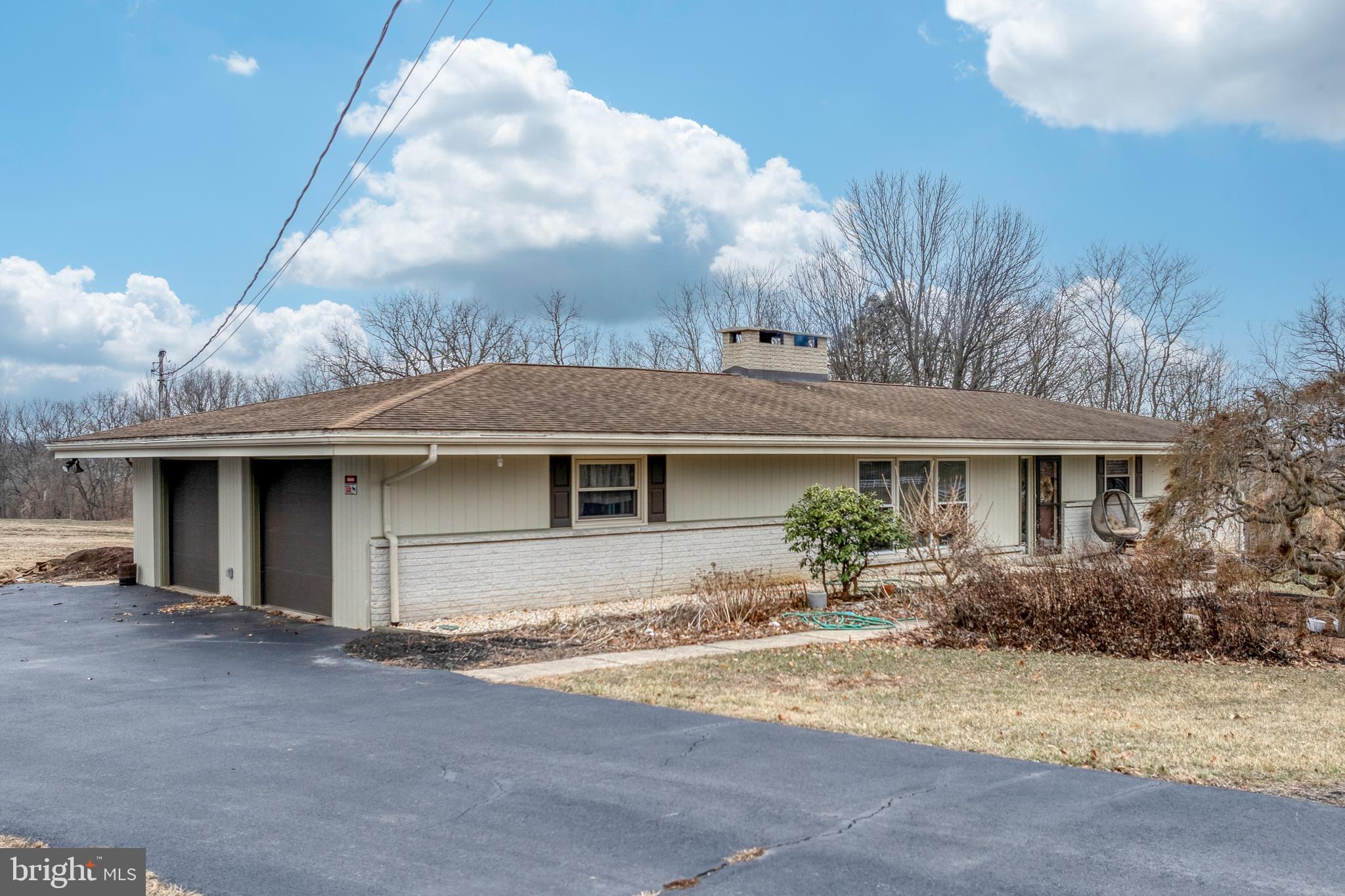 2524 Bachmantown Road Ronks, PA 17572 - Photo 3 of 30 2-Car Garage!