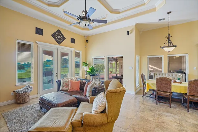 $699,900 | 8401 Lago Vista Drive, Corpus Christi, TX 78414