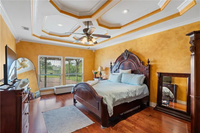 $699,900 | 8401 Lago Vista Drive, Corpus Christi, TX 78414