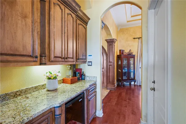 $699,900 | 8401 Lago Vista Drive, Corpus Christi, TX 78414