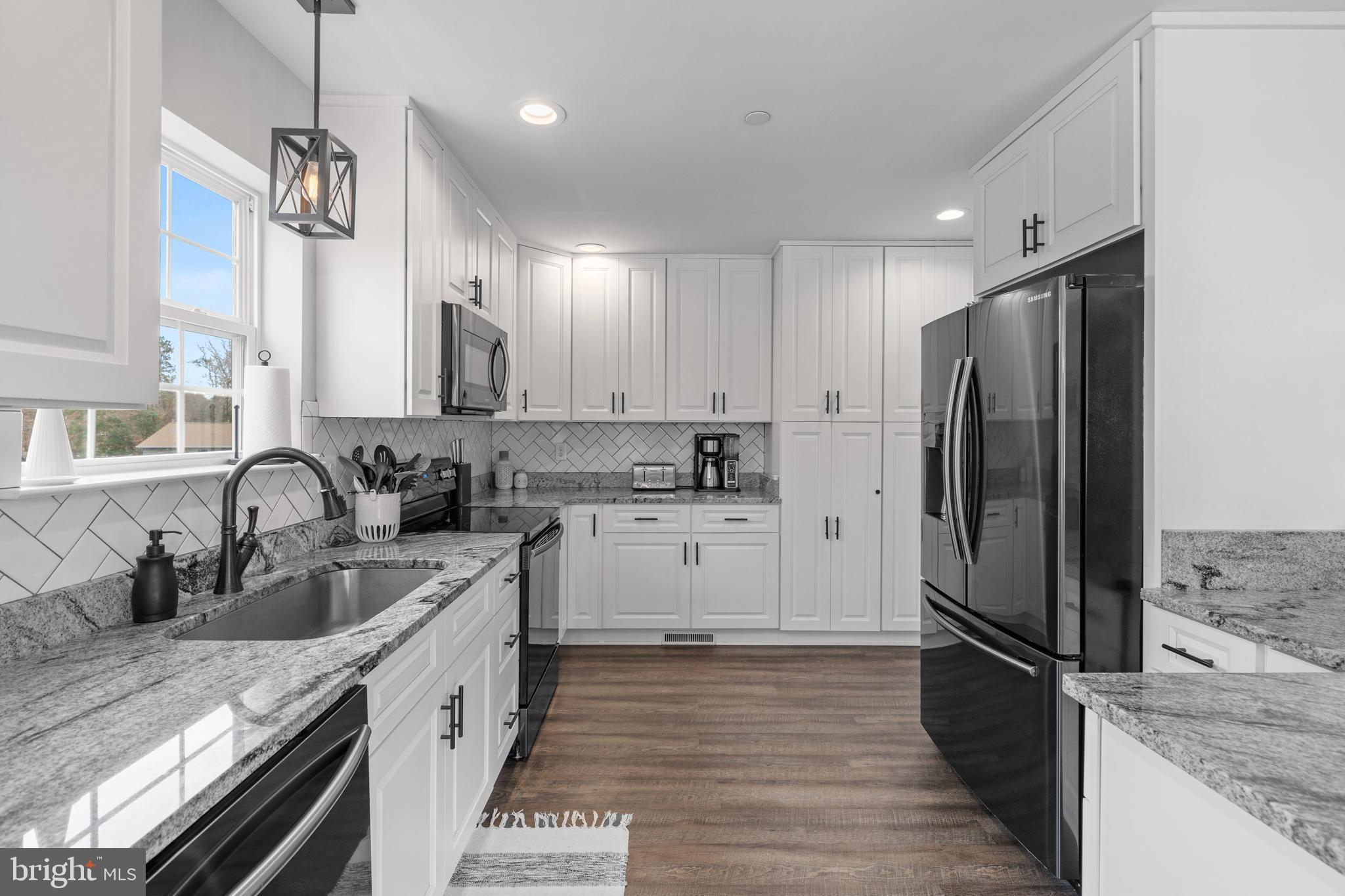 31505 Point Lookout Road Mechanicsville, MD 20659 - Photo 12 of 50 Kitchen