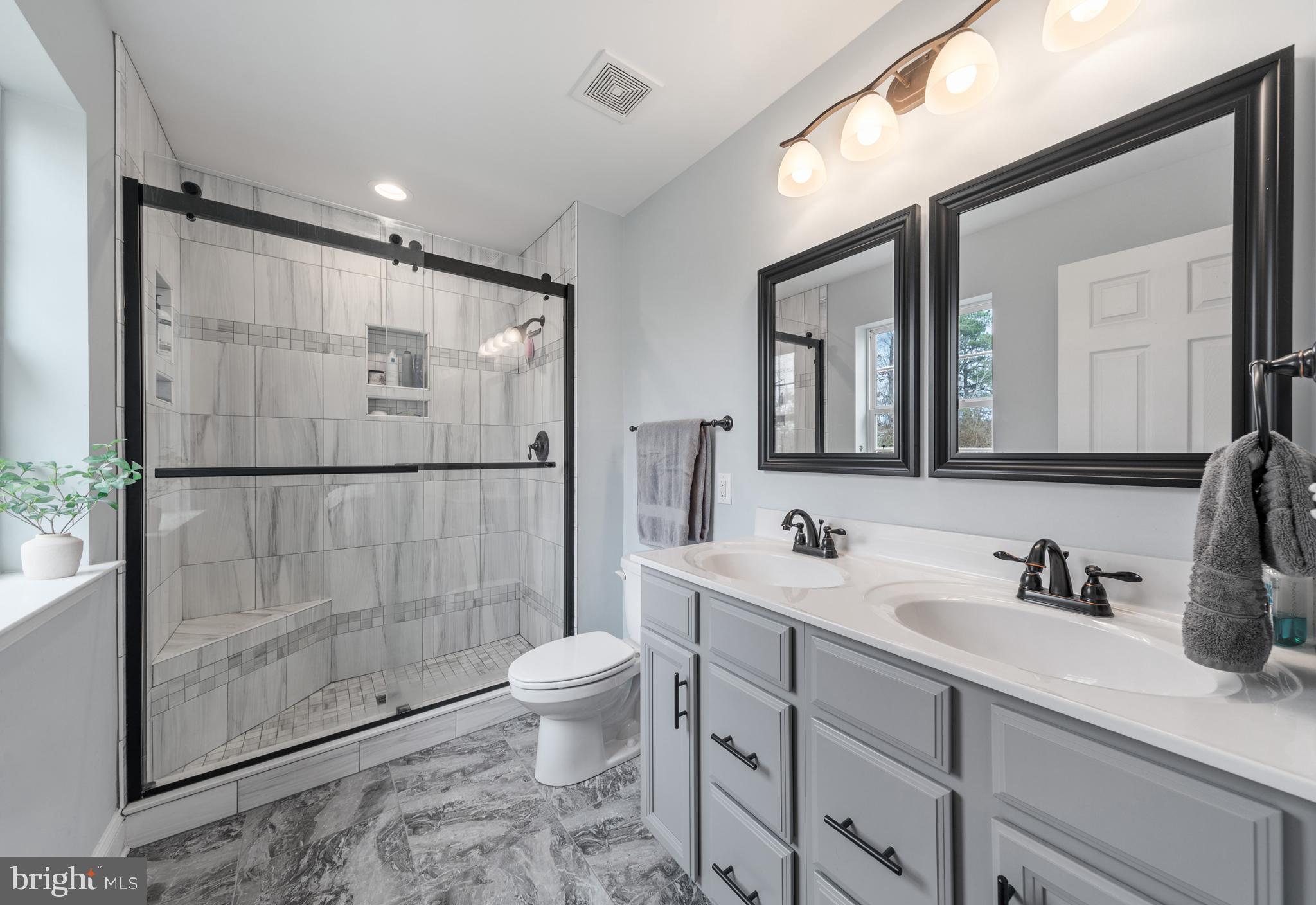 31505 Point Lookout Road Mechanicsville, MD 20659 - Photo 19 of 50 Primary Bath