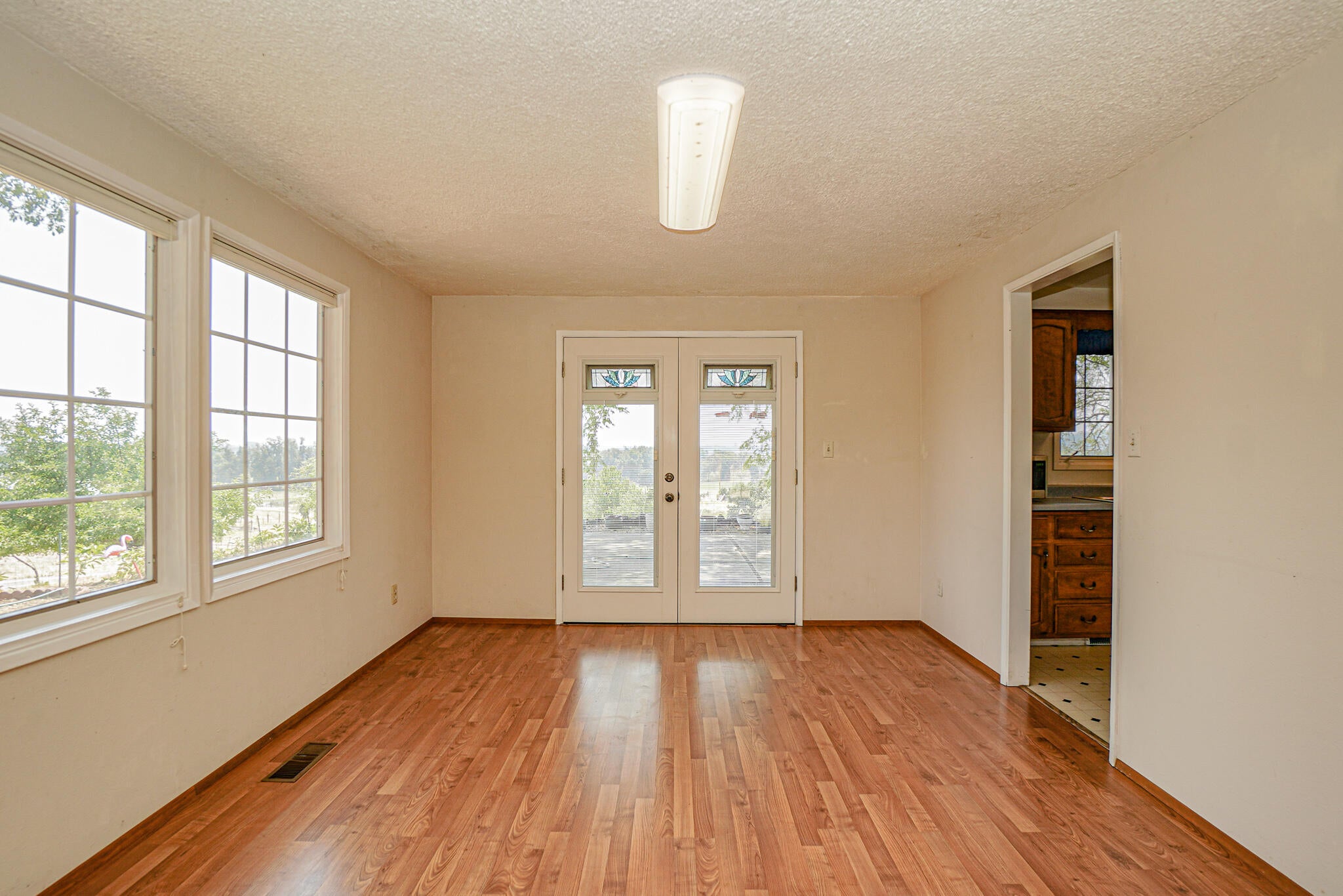 3632 Willow Springs Road Central Point, OR 97502 - Photo 8 of 36 h8