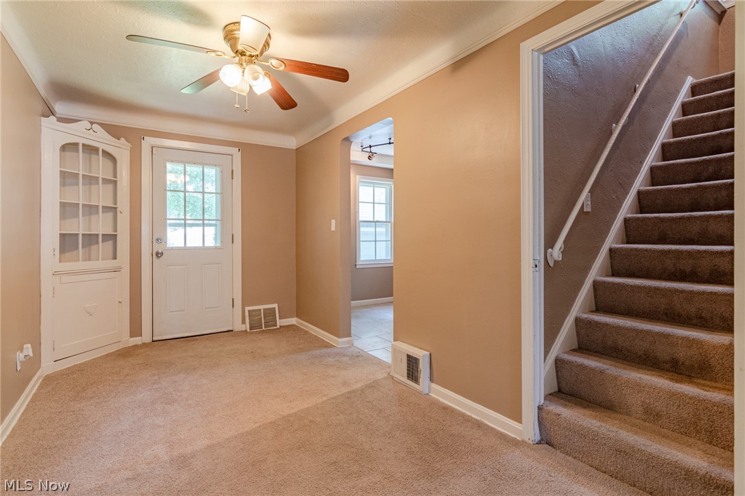 1211 South Green Road Cleveland, OH 44121 - Photo 7 of 31 Gallery Image 7