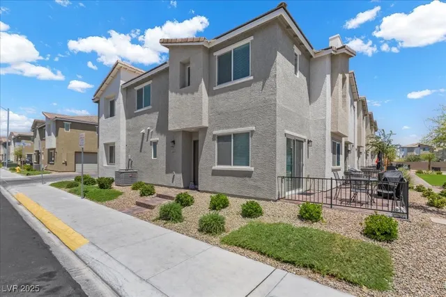 $350,000 | 2637 Fawn Beige Court, North Las Vegas, NV 89086