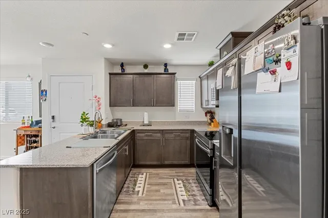 $350,000 | 2637 Fawn Beige Court, North Las Vegas, NV 89086