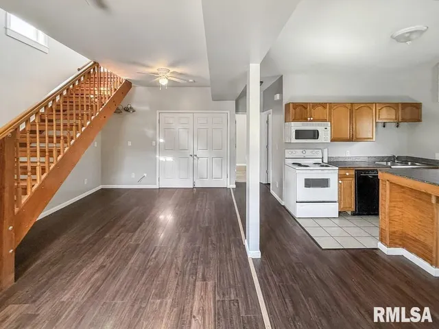 $365,000 | 319-321 East College Street, Carbondale, IL 62901