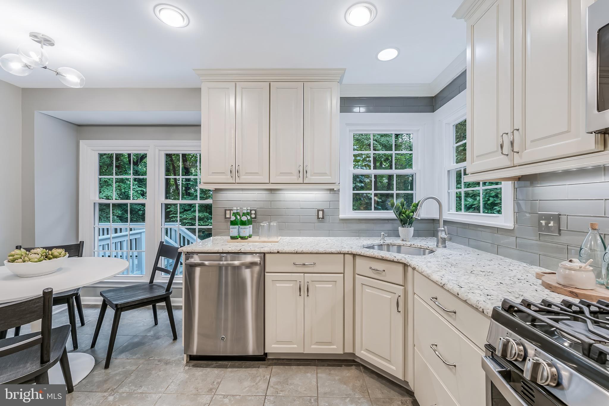 11634 Springhouse Place Reston, VA 20194 - Photo 9 of 63