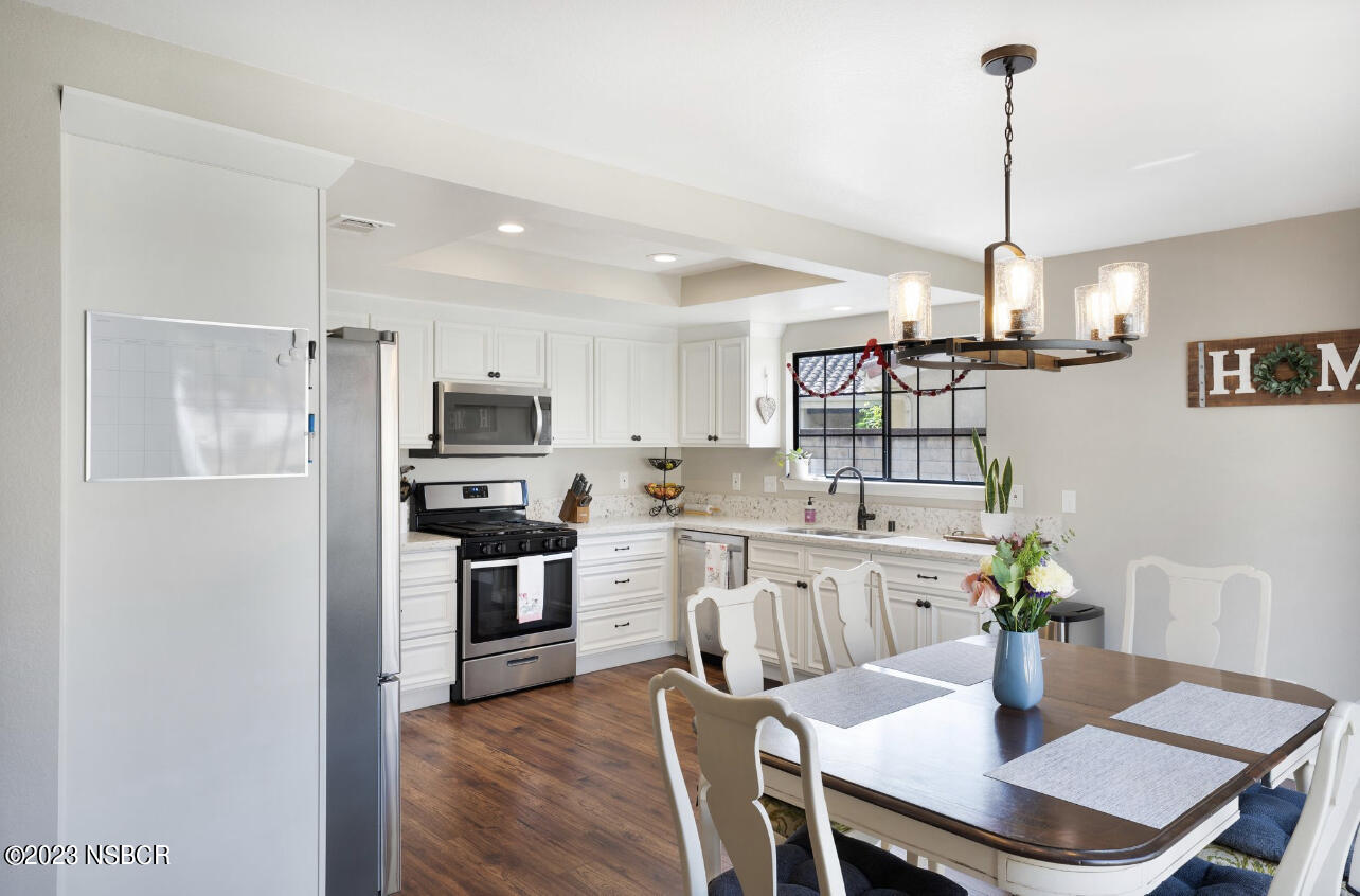 305 Crystal Circle Lompoc, CA 93436 - Photo 11 of 27 EE15FF62-C11A-4341-BD6A-AB678D175E72