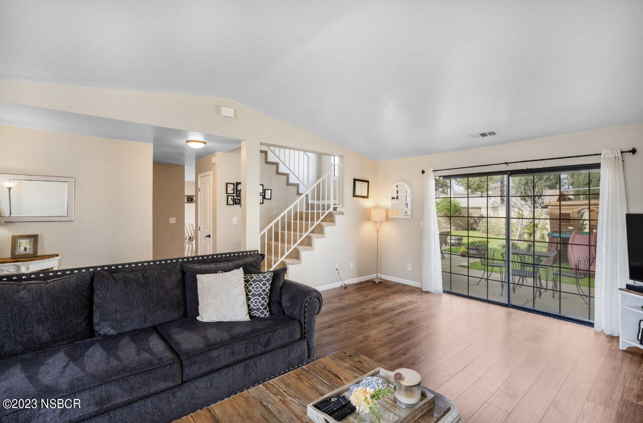 305 Crystal Circle Lompoc, CA 93436 - Photo 8 of 27 A0B9C507-B94B-4C98-8FA9-4D1EC956DA29