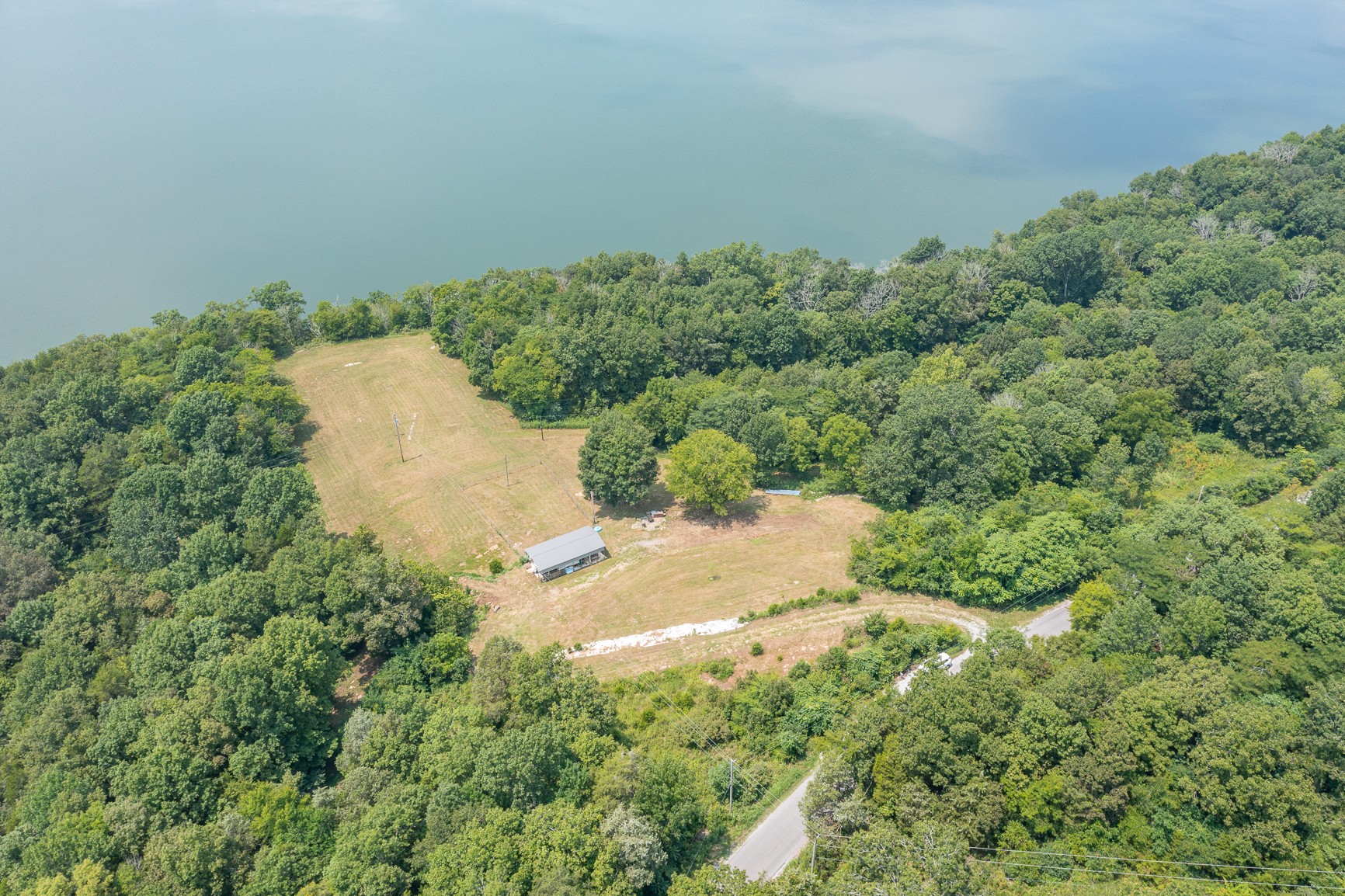 307 Sullivan Bend Road Elmwood, TN 38560 - Photo 7 of 14 Gallery Image 7
