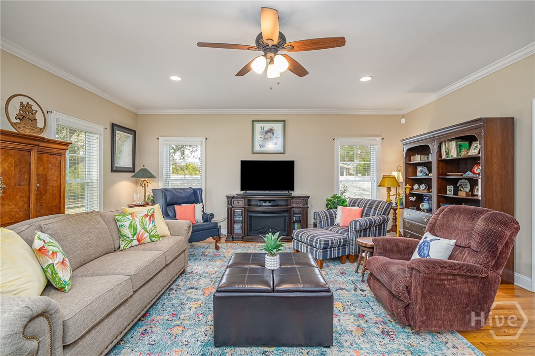 208 Jones Avenue Tybee Island, GA 31328 - Photo 7 of 48