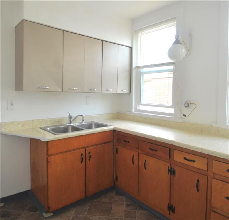 1927 Noblestown Road Pittsburgh, PA 15205 - Photo 9 of 23 Gallery Image 9