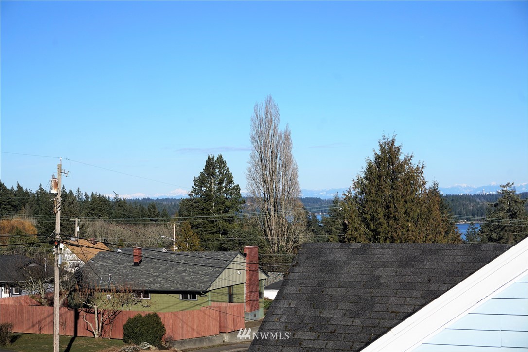 2631 Cascade Trail Bremerton, WA 98310 - Photo 2 of 25 Gallery Image 2