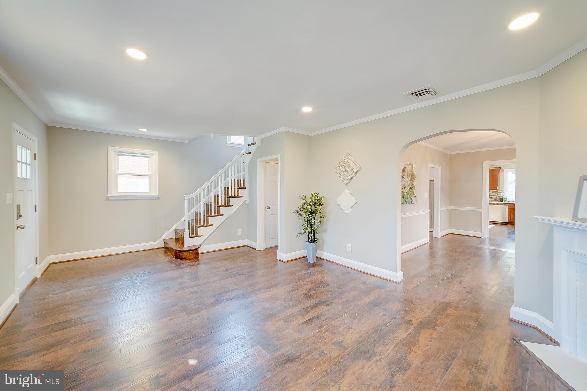 3510 Ellamont Road Baltimore, MD 21215 - Photo 4 of 19 Gallery Image 4