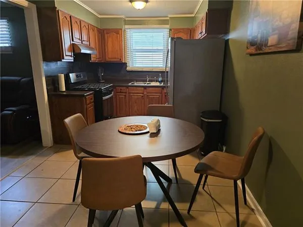 $2,500 | 912 Monticello Avenue, Jefferson, LA 70121