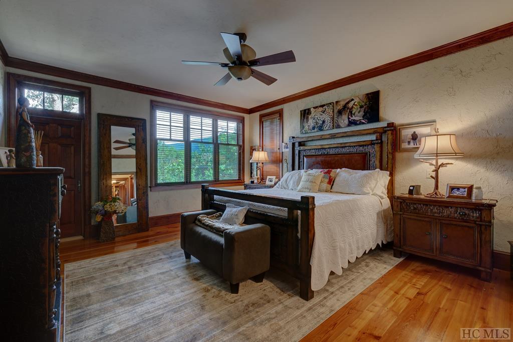 143 Running Fox Road Sapphire, NC 28774 - Photo 19 of 38 Gallery Image 19