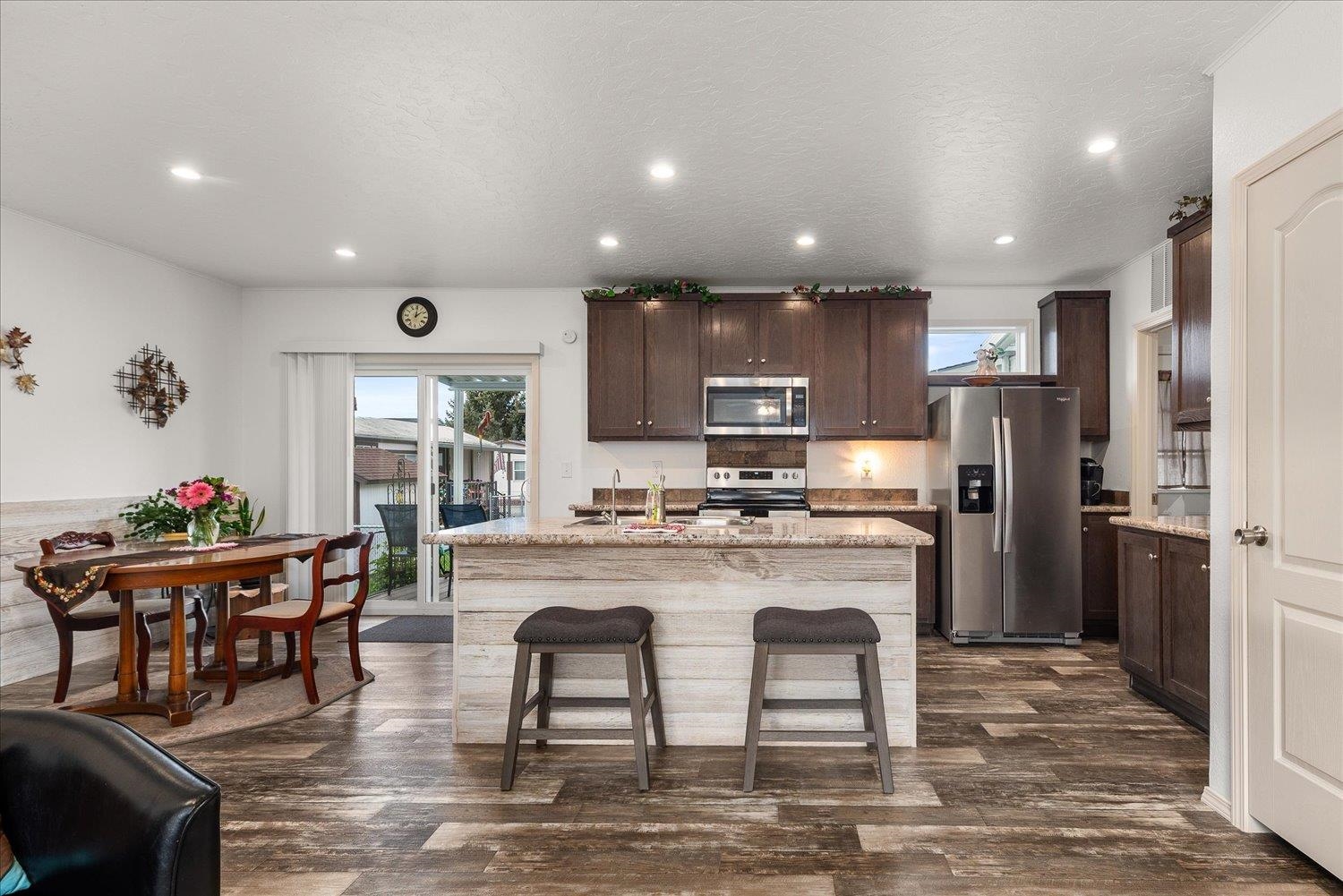 304 South Conklin Road, Unit 38 Spokane Valley, WA 99037 - Photo 6 of 37